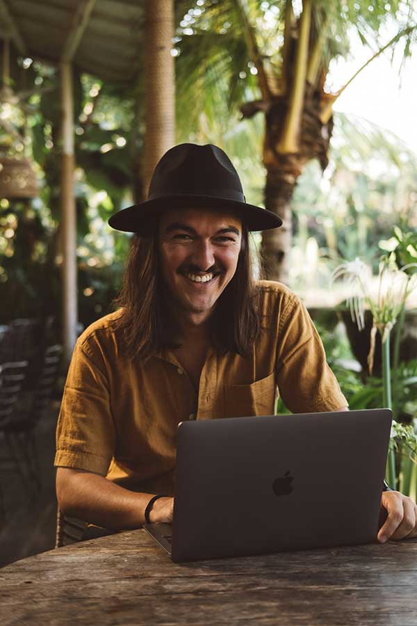 Wellness on the Move: How to Stay Healthy While Working Remotely Abroad