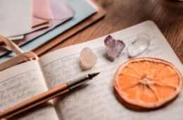 5 Journalling Prompts to Boost Your Mood