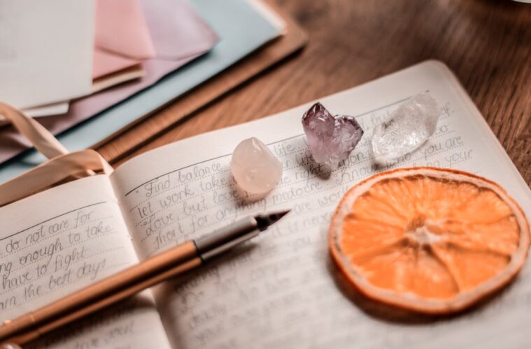 5 Journalling Prompts to Boost Your Mood